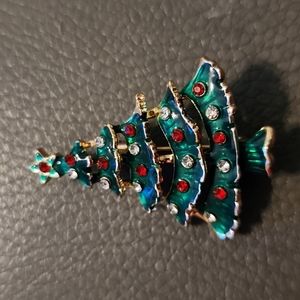 Festive Christmas 🎄 brooch (f3)